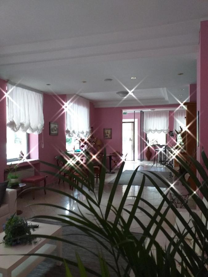 Hotel Azzurra Salsomaggiore Terme Exteriör bild