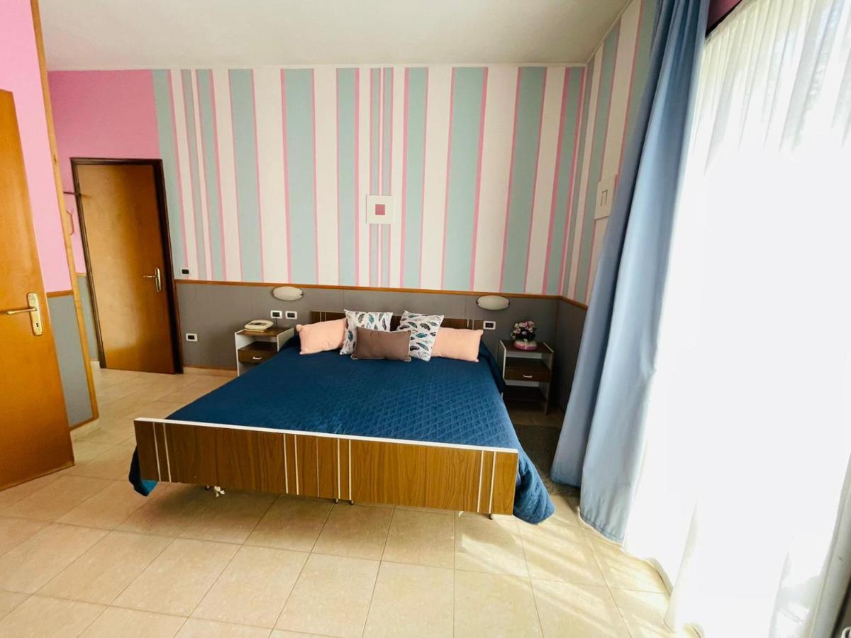 Hotel Azzurra Salsomaggiore Terme Exteriör bild