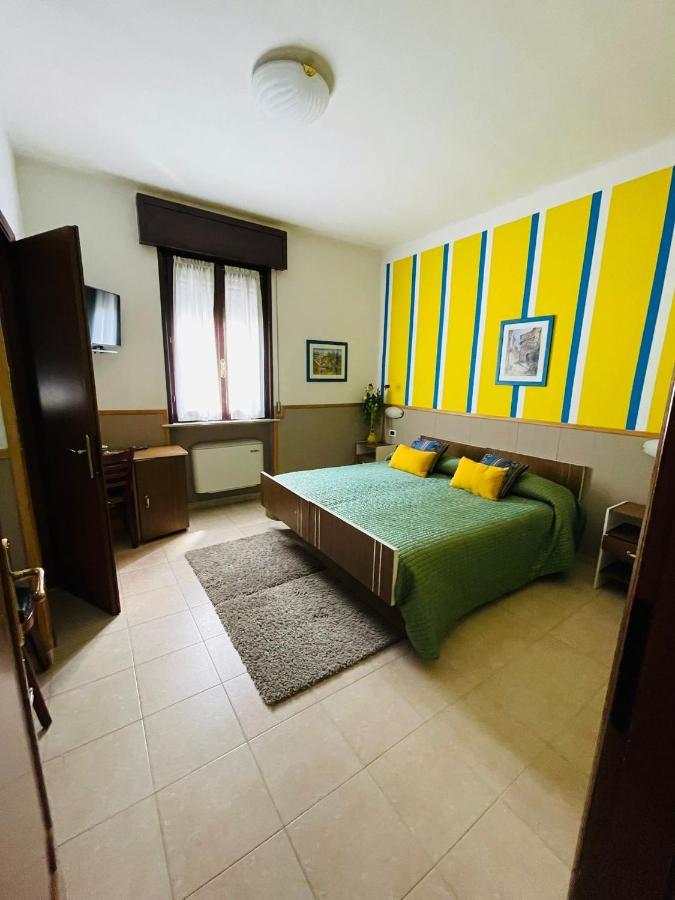 Hotel Azzurra Salsomaggiore Terme Exteriör bild