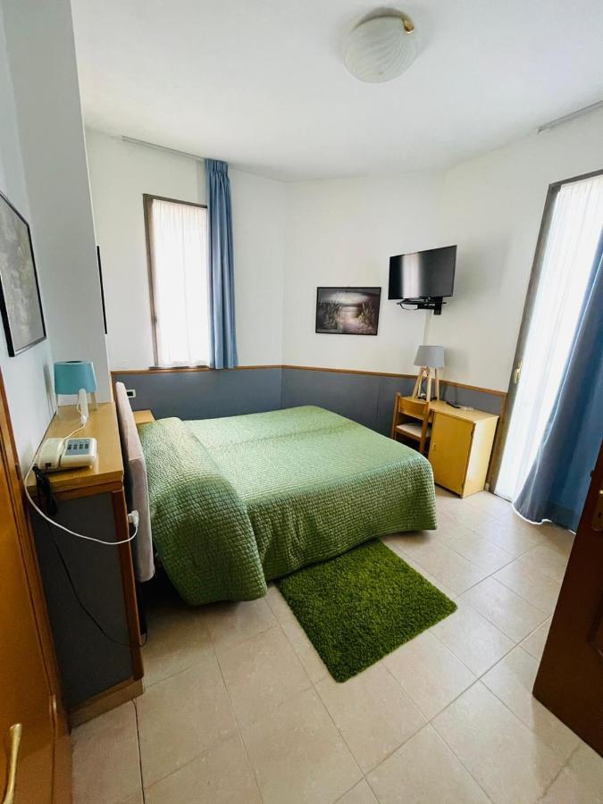Hotel Azzurra Salsomaggiore Terme Exteriör bild