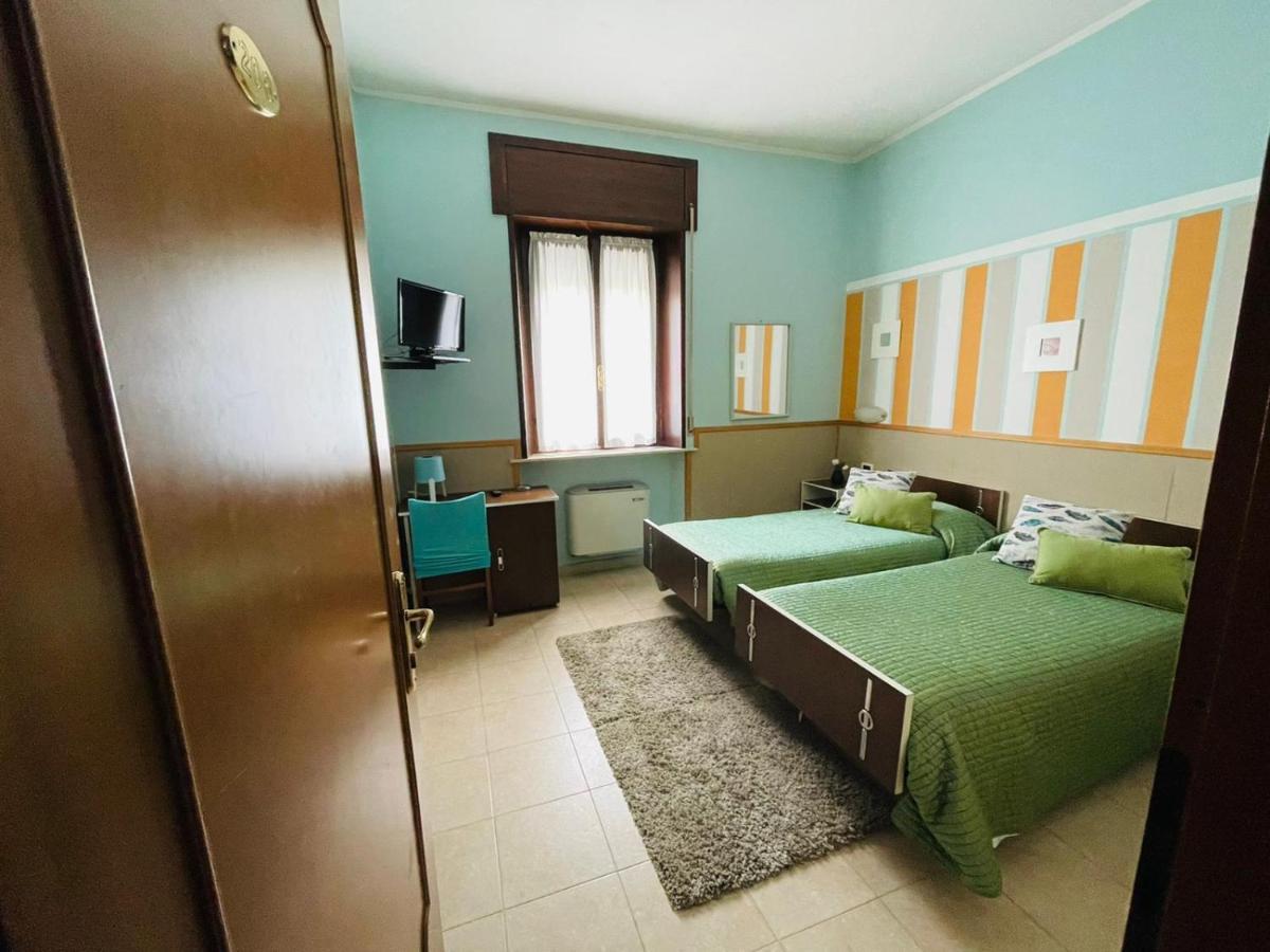 Hotel Azzurra Salsomaggiore Terme Exteriör bild